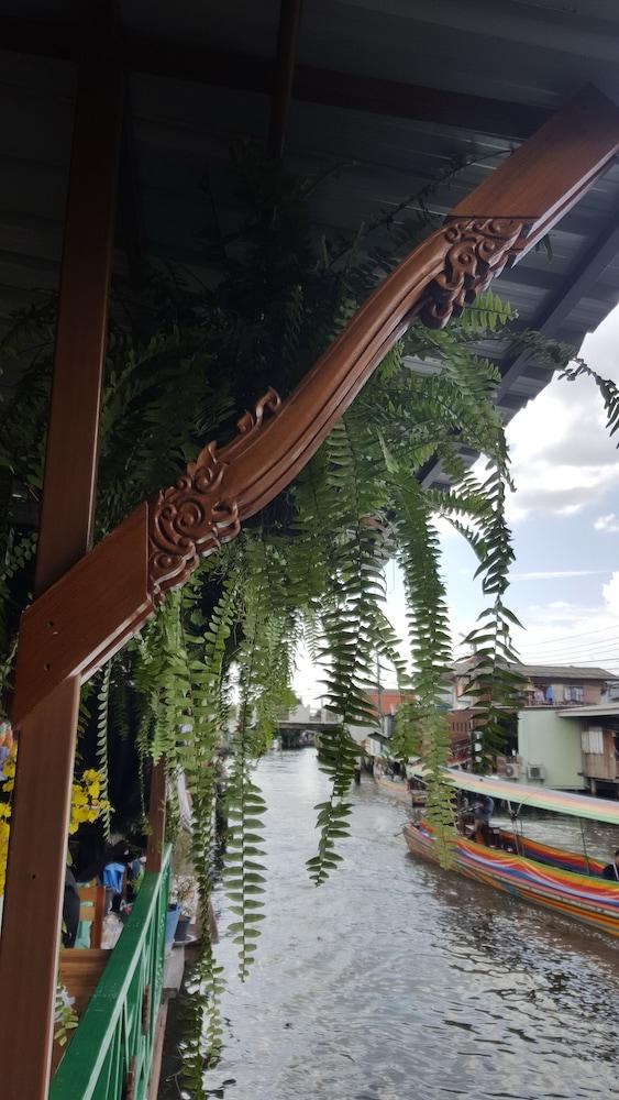 Bangluang House Bangkok Exterior foto